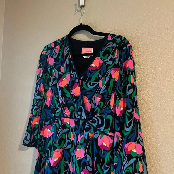 Kate Spade Floral Swirl Surplice Dress Size 6 Bright Wrap Ruffle Hem - Picture 5 of 8